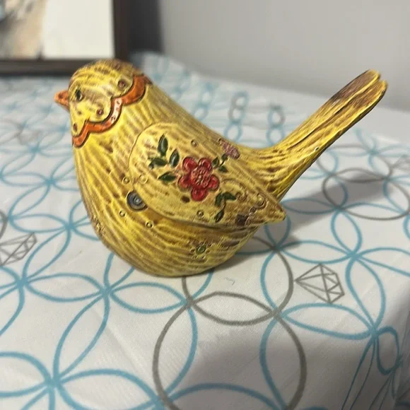 Decorative Yellow Bird Figurine few spots chipped colors - Picture 3 of 8